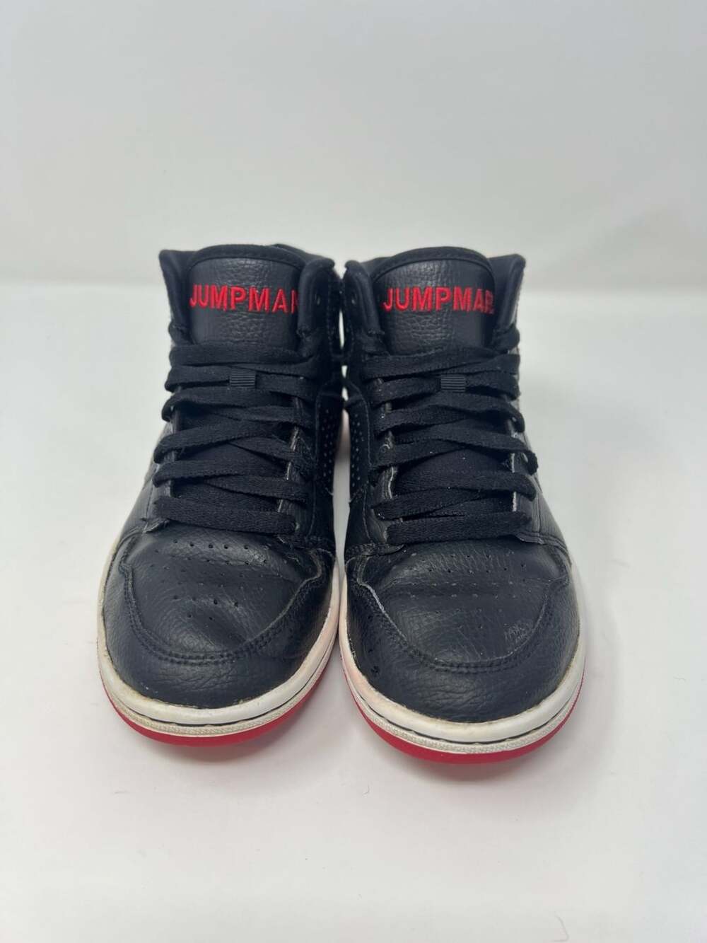 Nike Jordan Access Black/Gym Red/White Boy’s Basketball Shoes Size 5.5Y